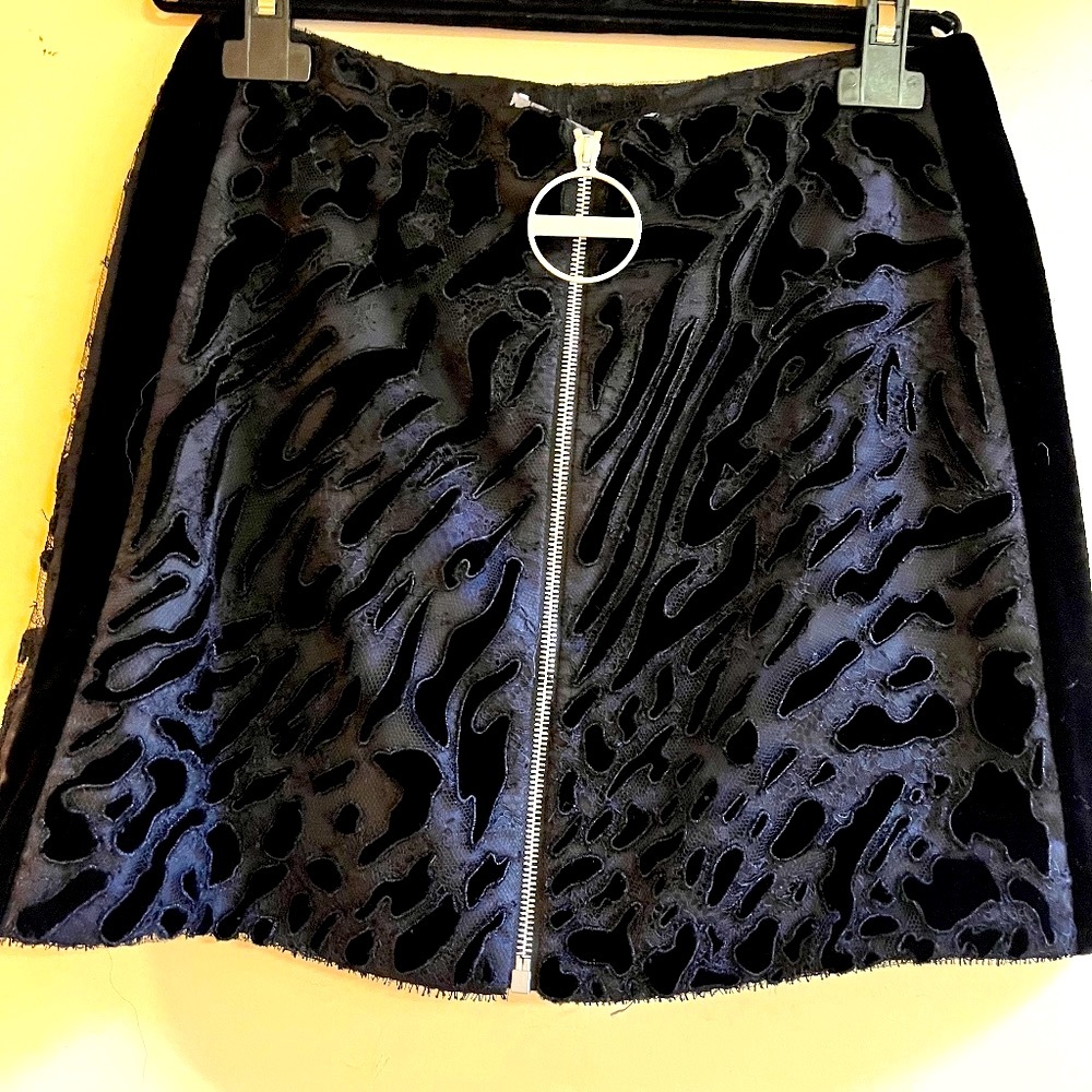 GIVENCHY NWT $2980.00 Black Cut Velvet/Lace Mini Skirt S6